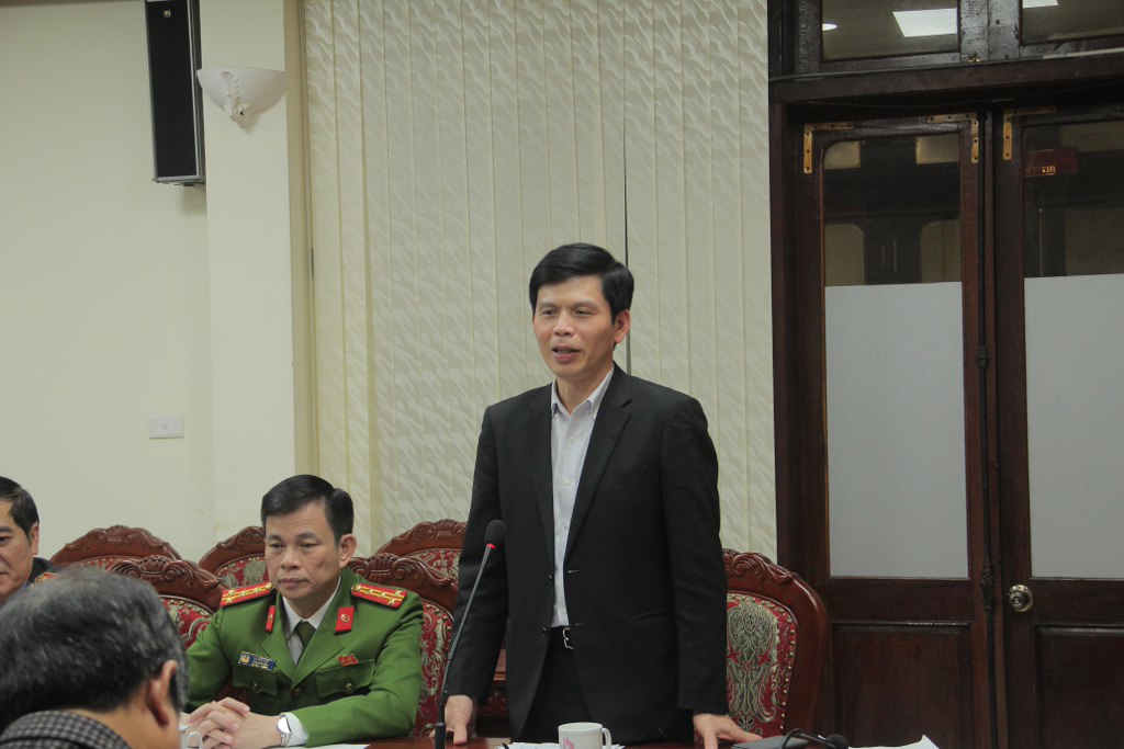 Đồng chí Lê Anh Tuấn, Tỉnh ủy viên, Phó Chủ tịch UBND tỉnh,  Phó Trưởng Ban Thường trực Ban ATGT tỉnh phát biểu tại buổi làm việc