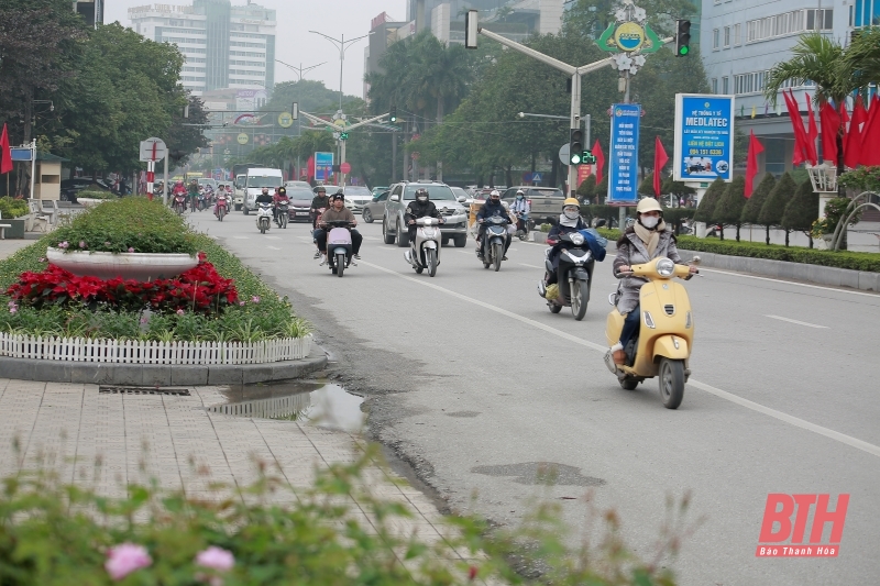 Thực hiện cao điểm bảo đảm trật tự, an toàn giao thông dịp Tết Nguyên đán Ất Tỵ và Lễ hội xuân năm 2025