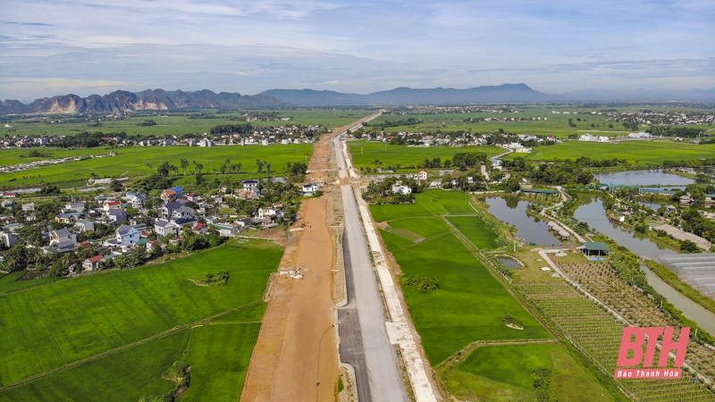 Thông xe khai thác tạm công trình Đường từ trung tâm thành phố Thanh Hoá nối với đường từ Cảng hàng không Thọ Xuân đi Khu kinh tế Nghi Sơn.  
